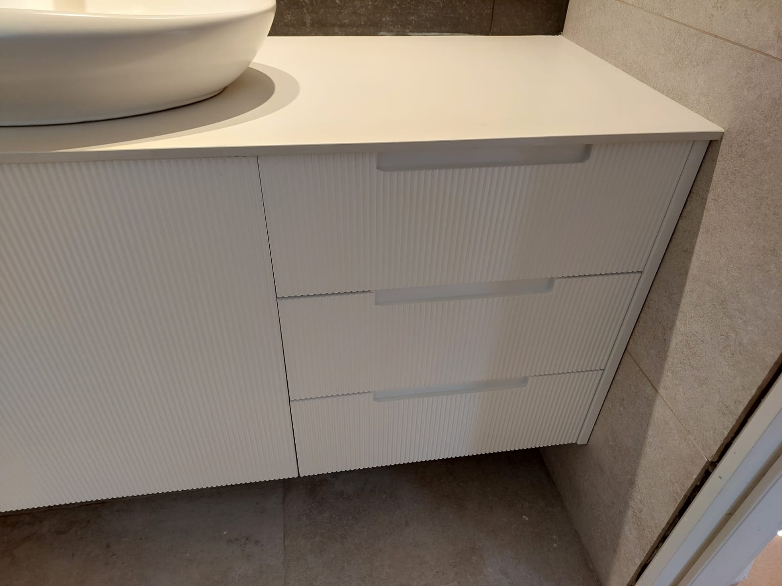 ארונות אמבטיה — עבודת נגרות בהתאמה אישית מבית א׳ אדר (15)